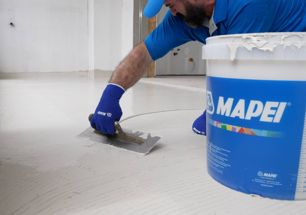 Collanti e materiali tecnici